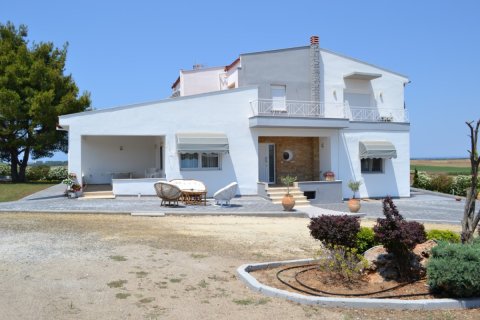 5 bedrooms Villa in Chalkidiki, Greece No. 49988 11