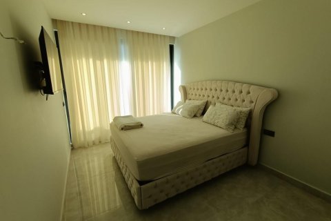 Квартира с 3 комнатами в Махмутлар, Турция №92721 6