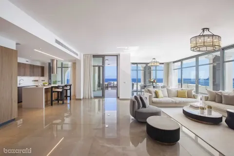 4 bedrooms Penthouse in Limassol, Cyprus No. 33343 3