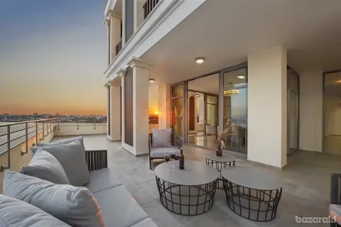 4 bedrooms Penthouse in Limassol, Cyprus No. 33343 1