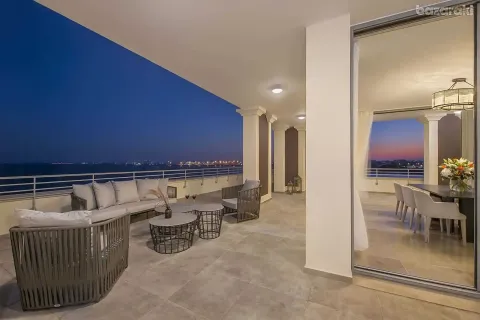 4 bedrooms Penthouse in Limassol, Cyprus No. 33343 2