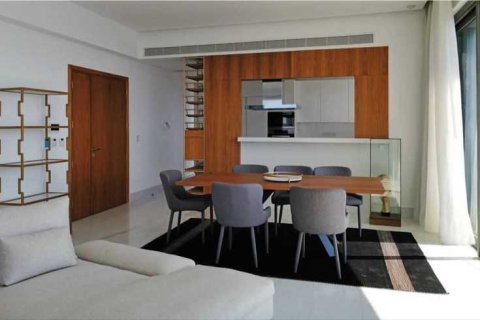 4 bedrooms Apartment in Limassol, Cyprus No. 33341 3