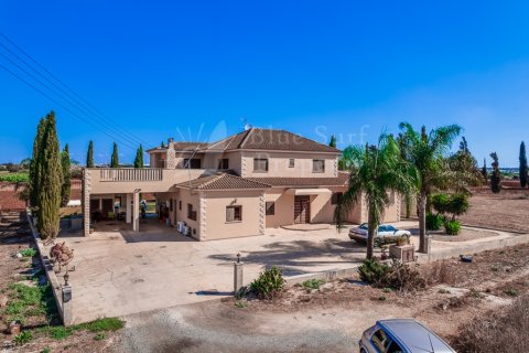 5 bedrooms Villa in Liopetri, Cyprus No. 36541 3