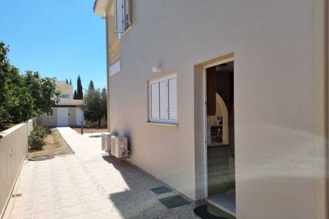 4 bedrooms House in Tala, Cyprus No. 39718 8