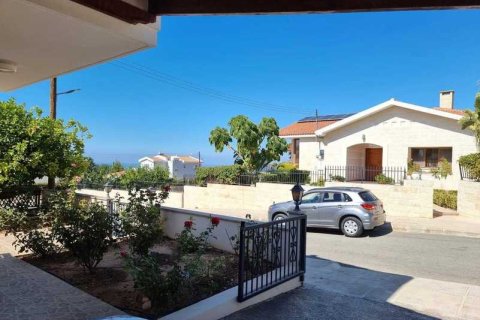 4 bedrooms House in Tala, Cyprus No. 39718 10