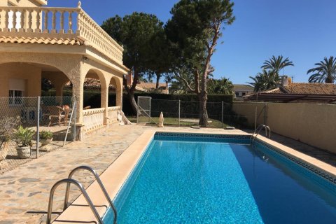 4 dormitorios Villa en Cabo Roig, Spain No. 26099 1