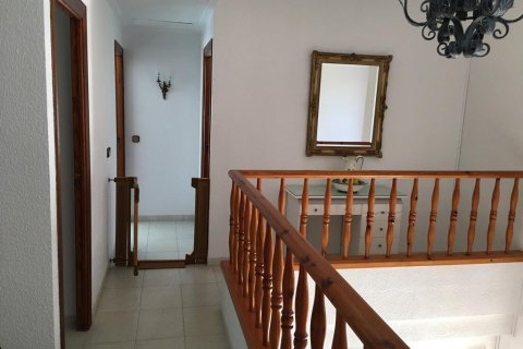 4 dormitorios Villa en Cabo Roig, Spain No. 26099 9