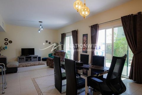 3 bedrooms Villa in Abu Dhabi Gate City, UAE No. 3271 16