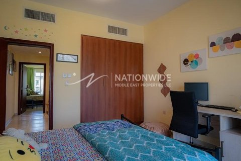 3 bedrooms Villa in Abu Dhabi Gate City, UAE No. 3271 12