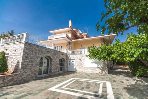 667m² Maisonnette à Lykovrysi, Greece No. 56438 15