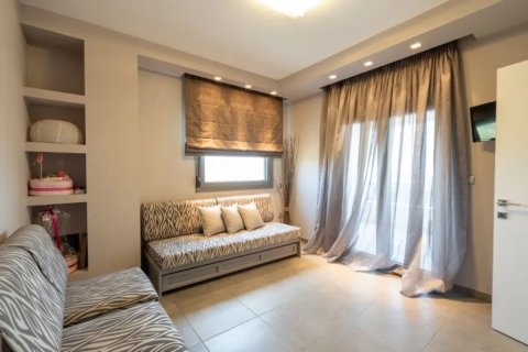 8 rooms Apartment in Thessaloniki, Greece No. 52119 4