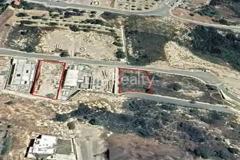 886m² Land en Germasogeia, Cyprus No. 35999 1