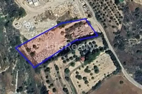 3958m² Land à Agios Athanasios, Cyprus No. 36000 1