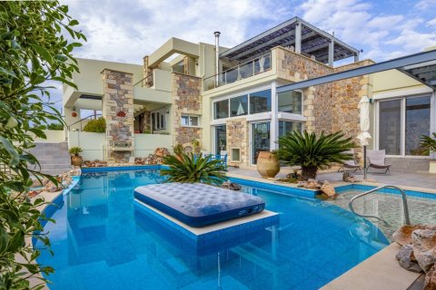 5 bedrooms Villa in Chania, Greece No. 23944 9