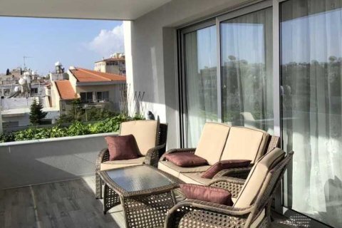 3 dormitorios Apartment en Limassol, Cyprus No. 32835 8