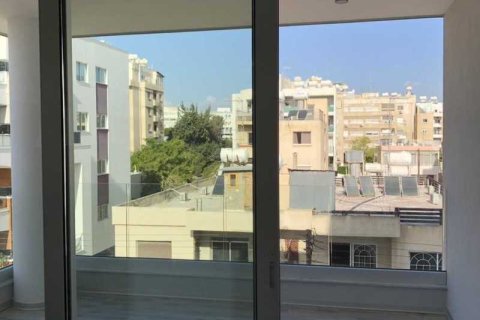 3 dormitorios Apartment en Limassol, Cyprus No. 32835 11