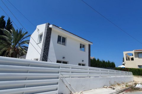 3 dormitorios House en Paphos, Cyprus No. 37096 2