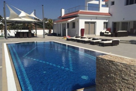 5 dormitorios Villa en Famagusta, Cyprus No. 37051 10