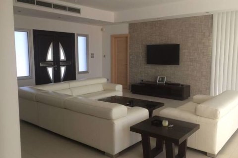 5 dormitorios Villa en Famagusta, Cyprus No. 37051 9