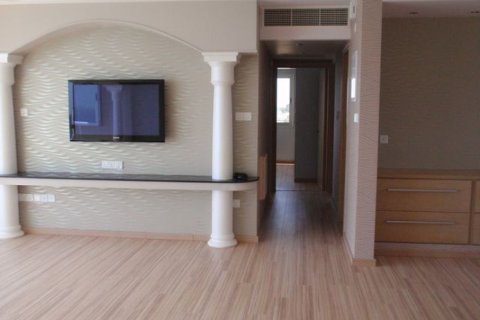 3 dormitorios Apartment en Limassol, Cyprus No. 49949 4