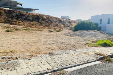 915m² Land in Agios Athanasios, Cyprus No. 64780 3