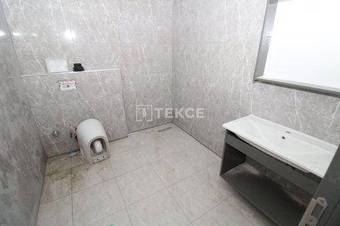 4+1 Apartment in Ankara, Turkey No. 14420 20