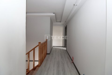 4+1 Apartment in Ankara, Turkey No. 14420 17