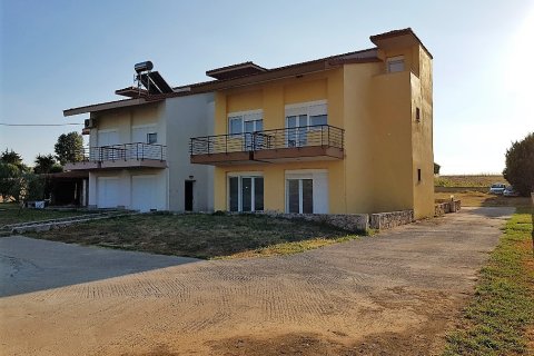 226m² Negocio en Chalkidiki, Greece No. 57907 2