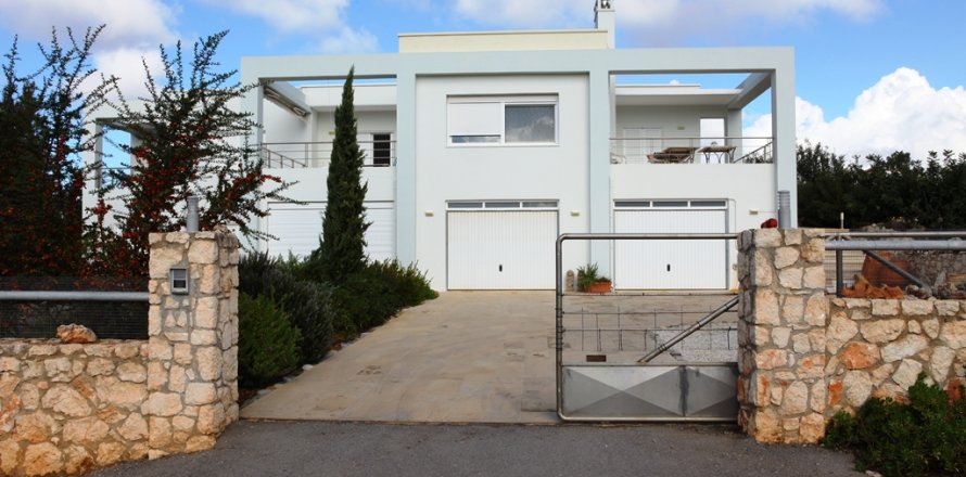 4 bedrooms Villa in Chania, Greece No. 57906