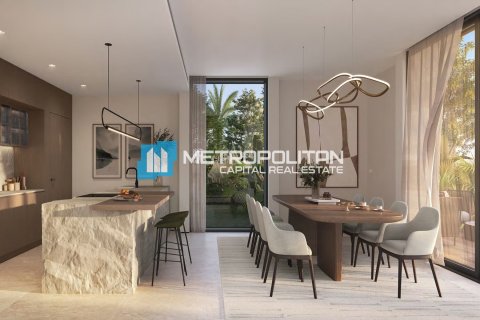 Вилла с 4 спальнями в Dubai Land, ОАЭ №92578 3