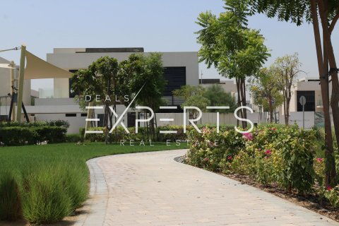 5 bedrooms Villa on the Yas Island, UAE No. 9522 10