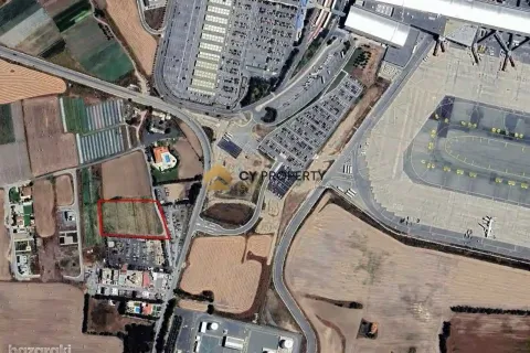 6689m² Land en Dromolaxia, Cyprus No. 41938 1