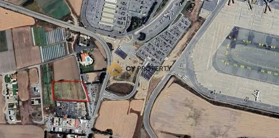 6689m² Land en Dromolaxia, Cyprus No. 41938