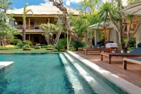 6 bedrooms Villa in Seminyak, Indonesia No. 22903 4