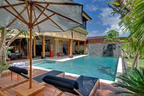 6 bedrooms Villa in Seminyak, Indonesia No. 22903 2