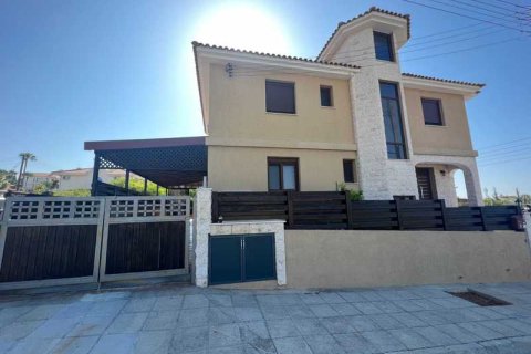 5 bedrooms House in Parekklisia, Cyprus No. 30665 4