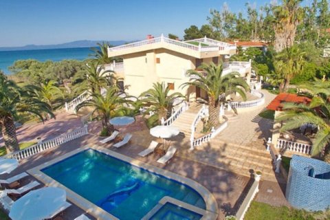 6 rooms Villa in Chalkidiki, Greece No. 48762 1