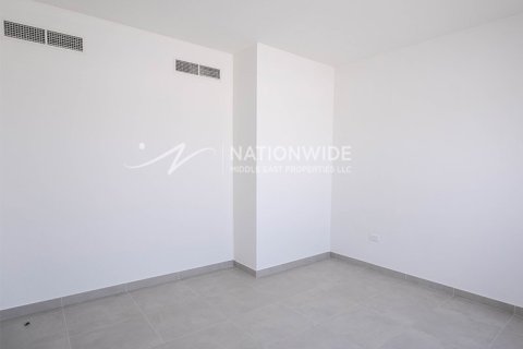 2 bedrooms Apartment in Al Ghadeer, UAE No. 3381 8