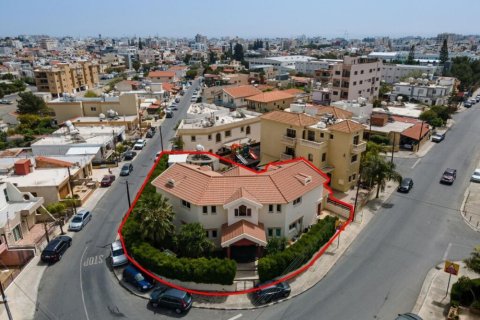 290m² Villa à Limassol, Cyprus No. 47482 1