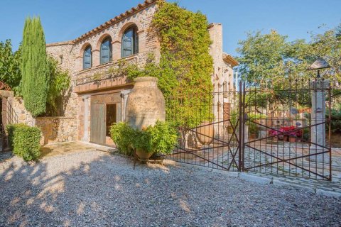 4 chambres House à Girona, Spain No. 25359 3