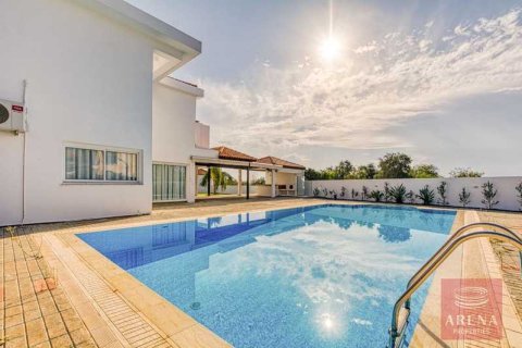 7 bedrooms Villa in Ayia Napa, Cyprus No. 52575 3