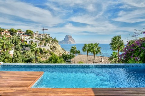 2 bedrooms Villa in Calpe, Spain No. 26043 3