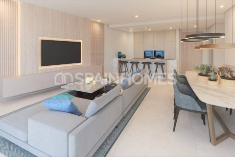 4 bedrooms Penthouse in Benahavis, Spain No. 25702 8