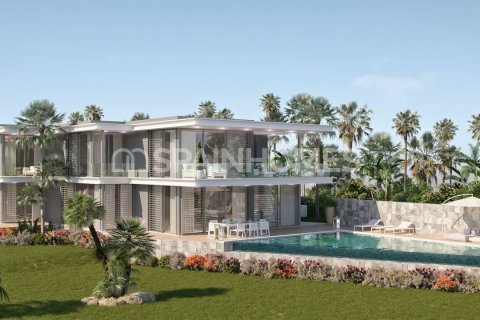 5 bedrooms Villa in Marbella, Spain No. 25703 4