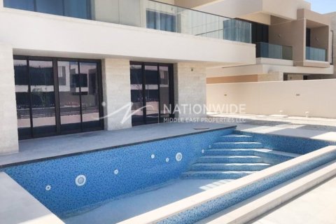 5 bedrooms Villa on the Saadiyat Island, UAE No. 3779 12