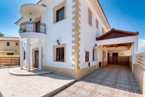 4 dormitorios Villa en Famagusta, Cyprus No. 36806 4