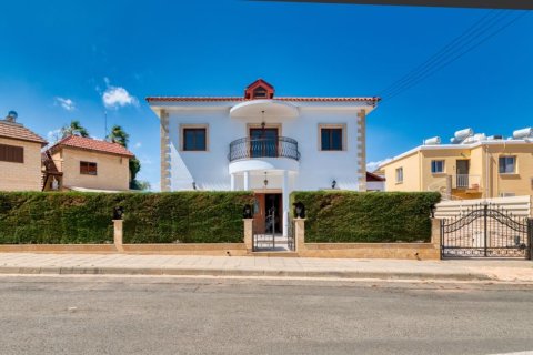 4 dormitorios Villa en Famagusta, Cyprus No. 36806 7