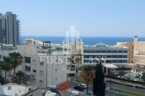 3 dormitorios Apartment en Agios Tychonas, Cyprus No. 35055 3