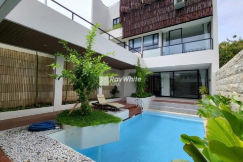 3 bedrooms Villa in Jimbaran, Indonesia No. 23056 18