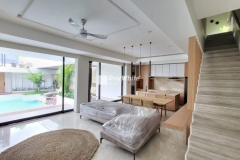 3 bedrooms Villa in Jimbaran, Indonesia No. 23056 1